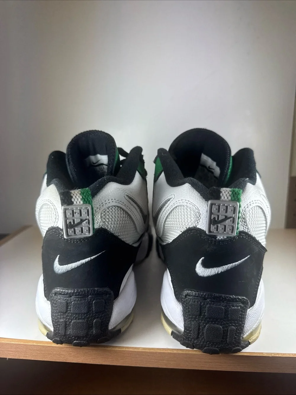 Nike Air Max Speed Turf Philadelphia Eagles Men’s Size 10.5 Sneakers